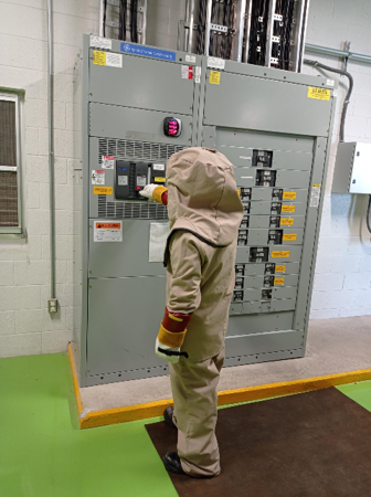 Seguridad eléctrica y prevención de riesgos por arco eléctrico (Arc Flash) NFPA 70E y NOM-029-STPS-2011
